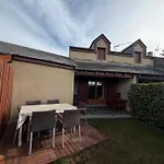 Maison Familiale Avec Jardin 아파트