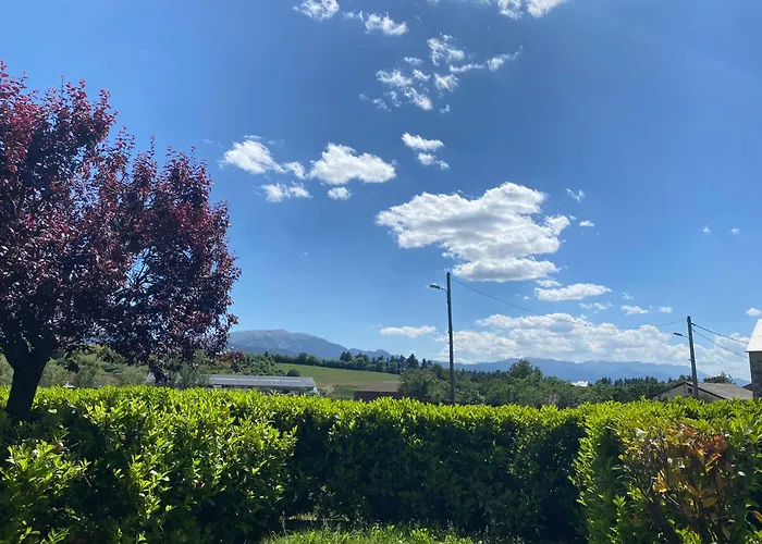 Maison Familiale Avec Jardin *